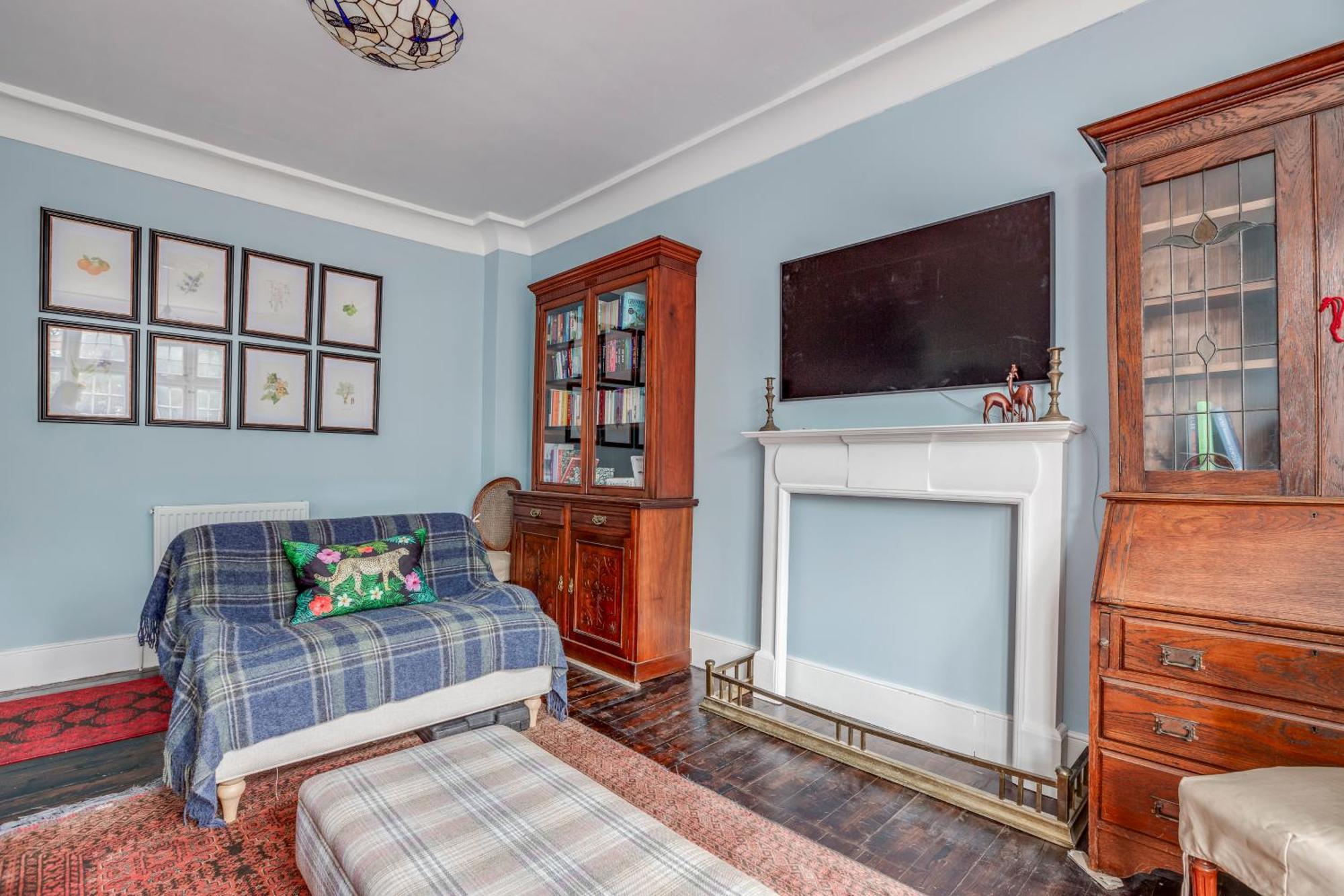Classic House & Garden 25mins From Museums Casa vacanze *