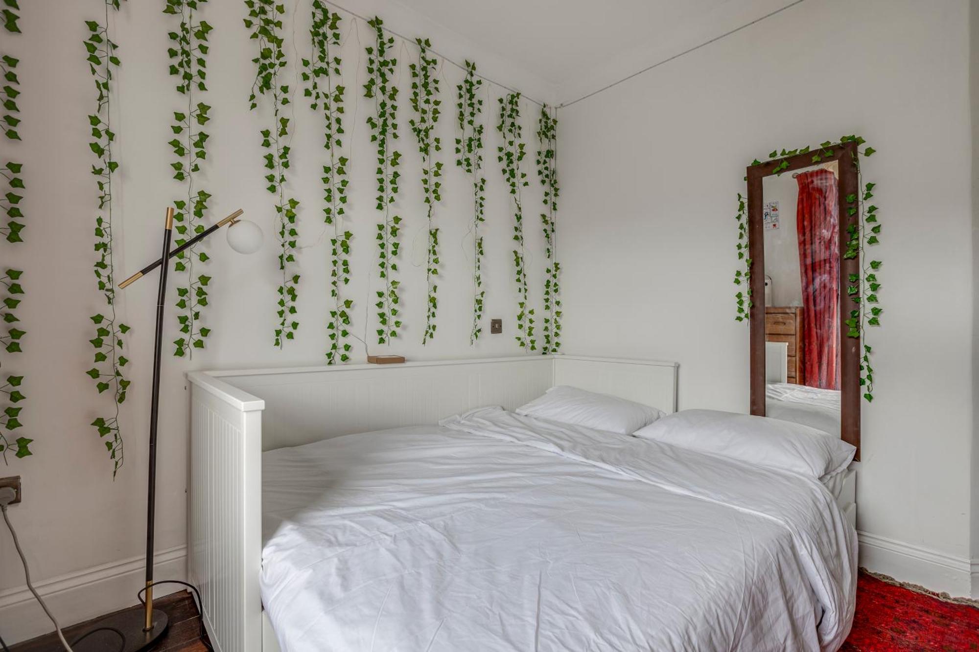 Classic House & Garden 25mins From Museums